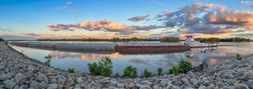 barge-riverfront-muscatine